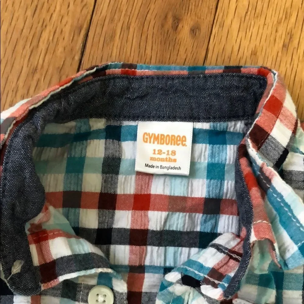 🎉 HP 🎉 🇺🇸 USA ! short sleeve button down 🇺🇸